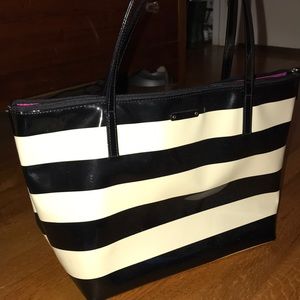 Kate Spade black and white purse